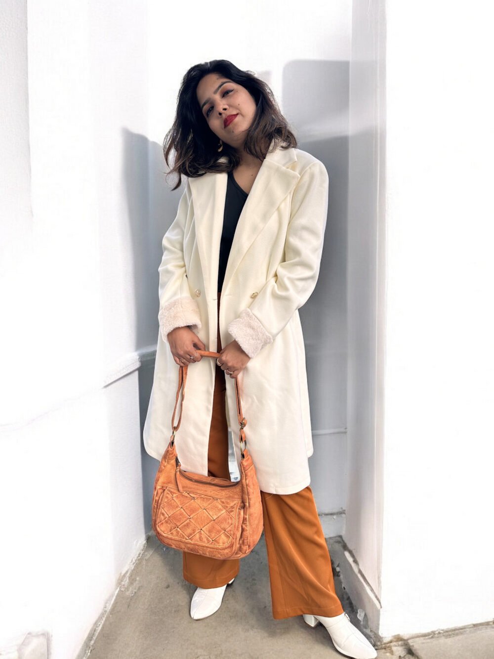 Timeless Handwoven Leather Shoulder Bag – Vintage Charm, Everyday Ease - Image 8