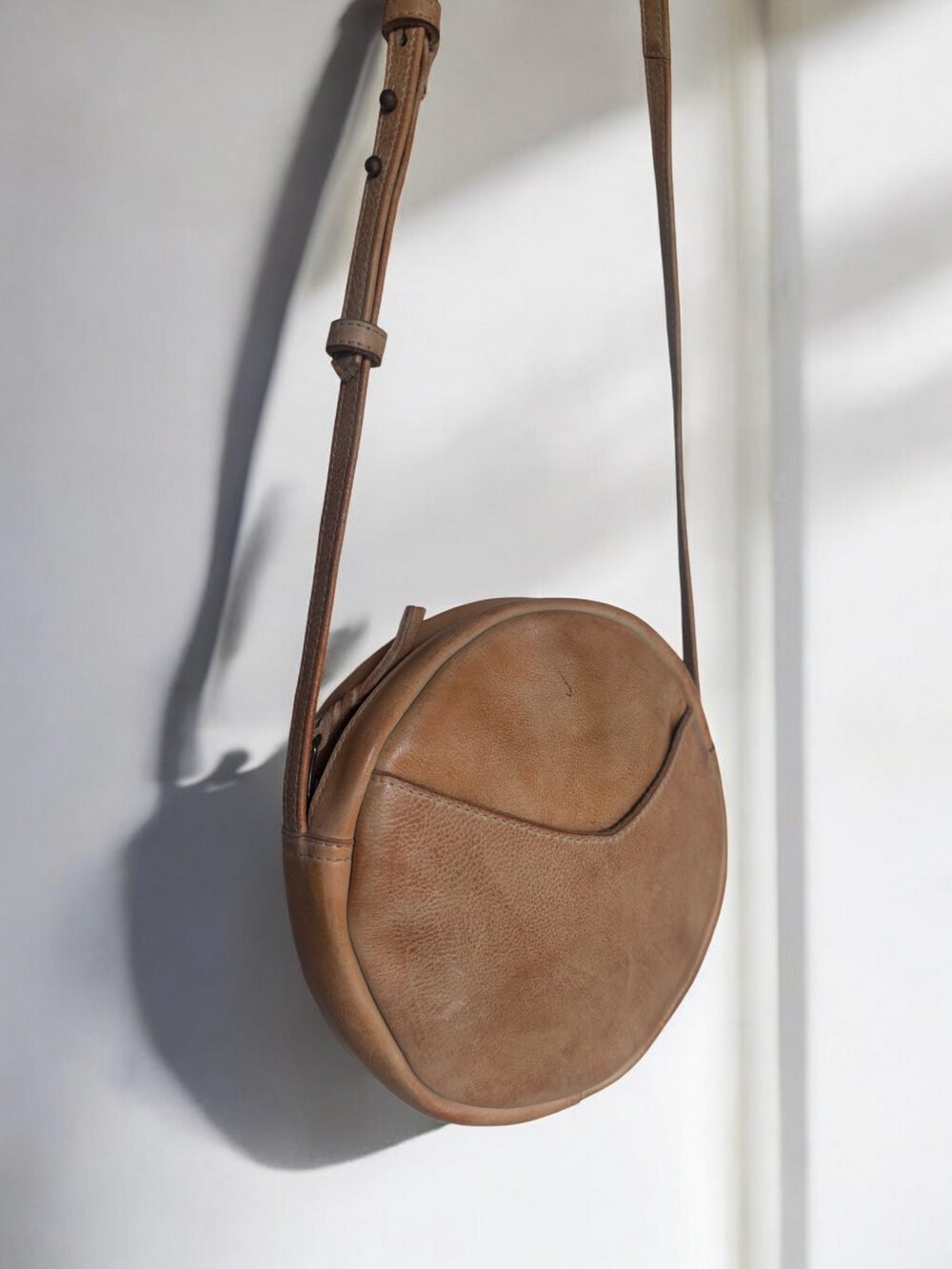 Maymith Chic Round Leather Crossbody – A Unique Twist on Everyday Elegance - Image 2