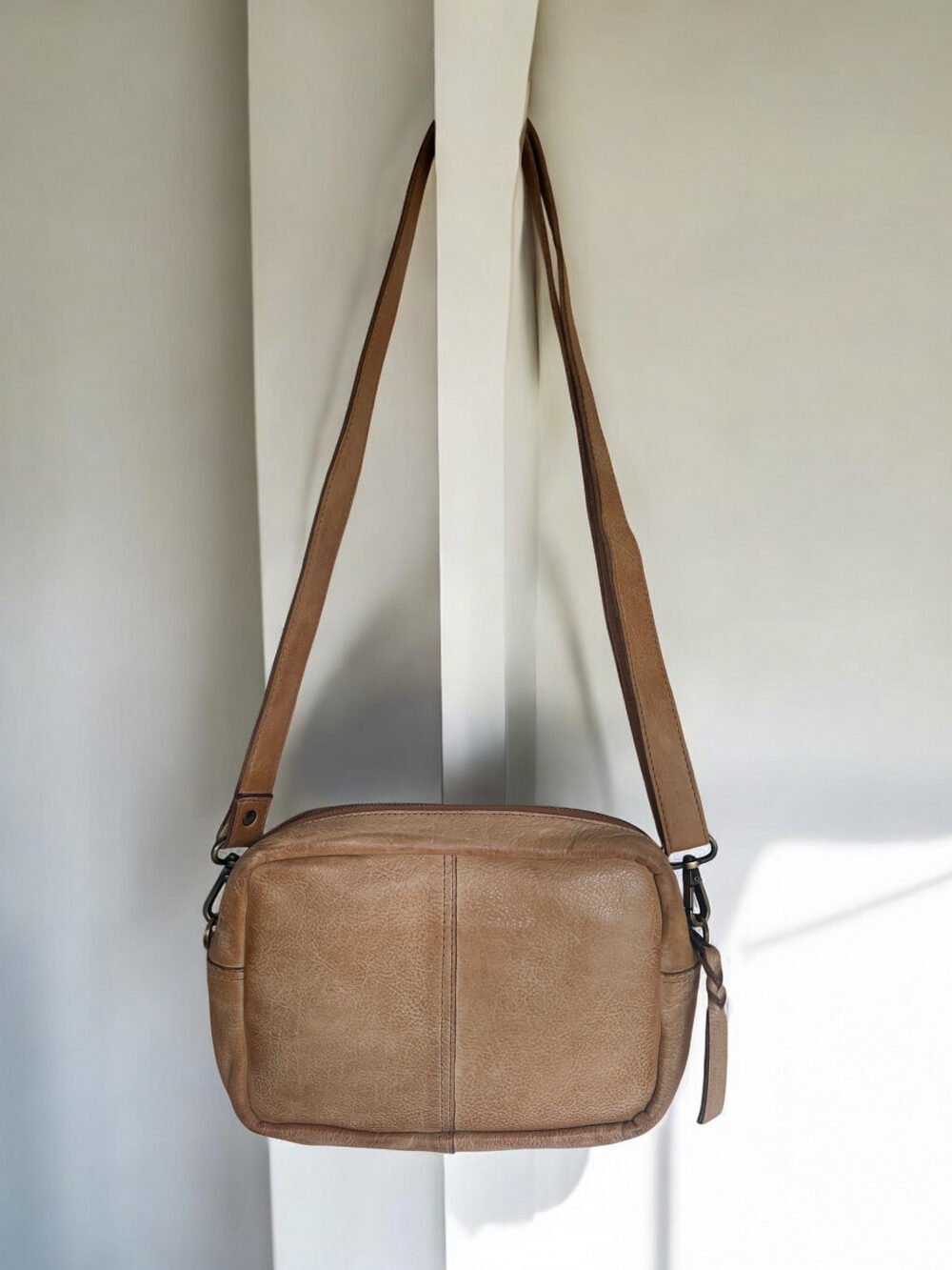 Maymith Classic Leather Crossbody – Effortless Style, Everyday Ease