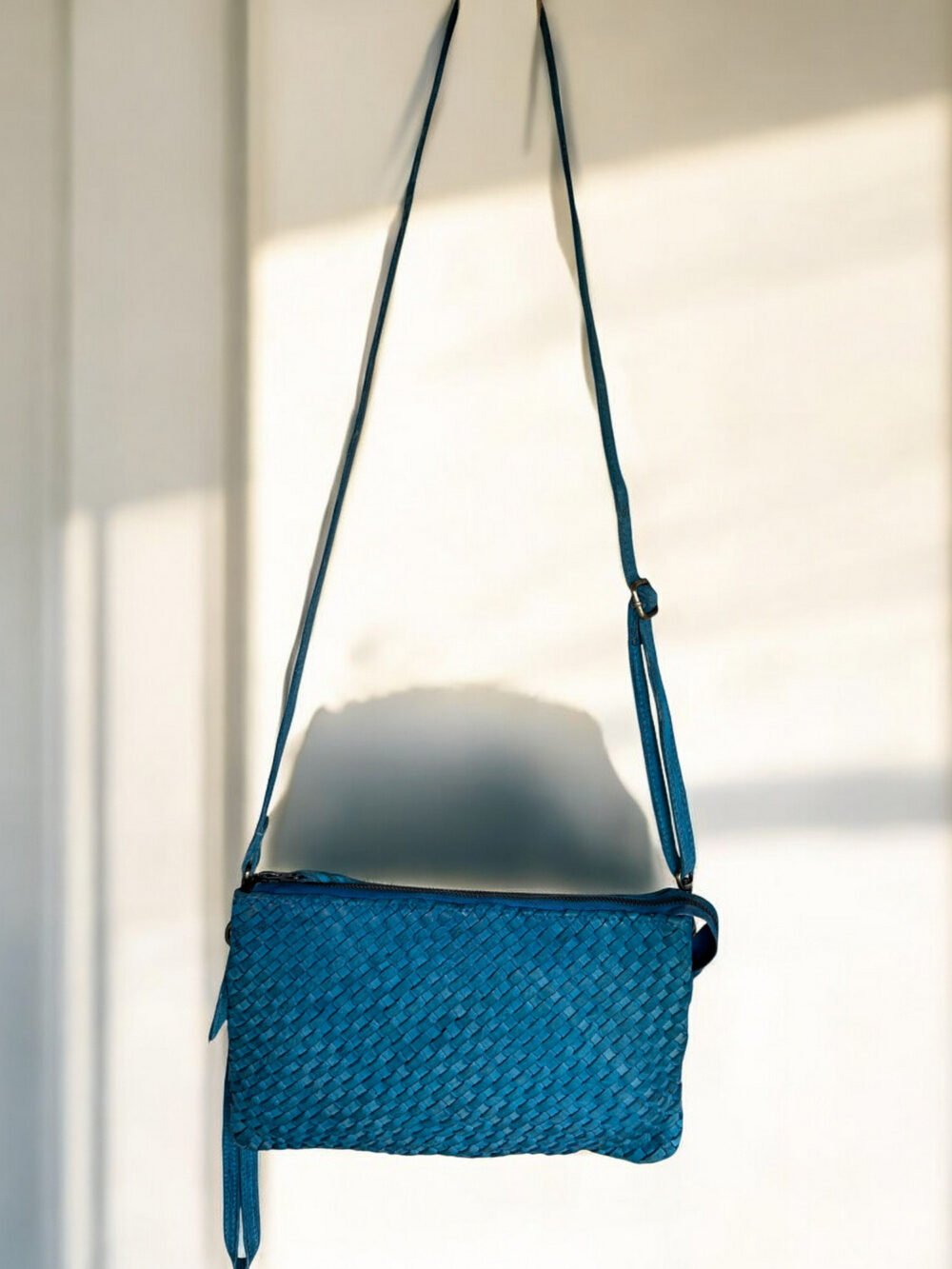 Maymith Woven Elegance Crossbody – The Perfect Blend of Style & Function - Image 6