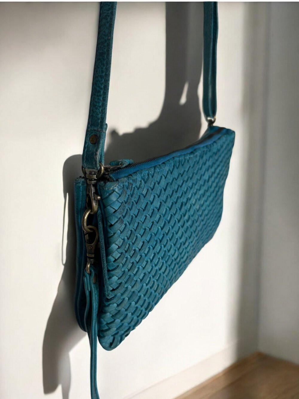 Maymith Woven Elegance Crossbody – The Perfect Blend of Style & Function - Image 7