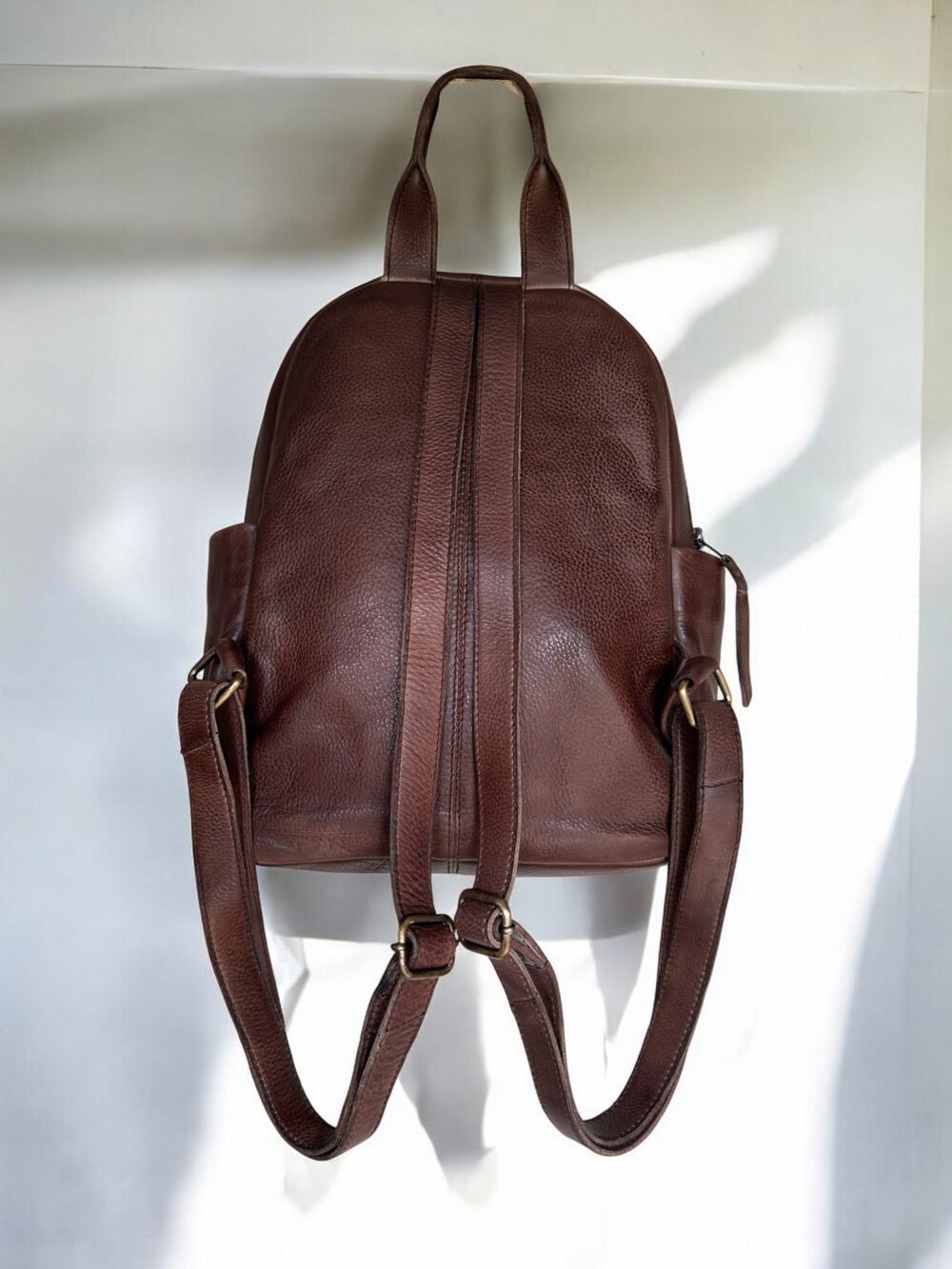 Maymith Classic Leather Backpack – Style, Strength & Sophistication - Image 7