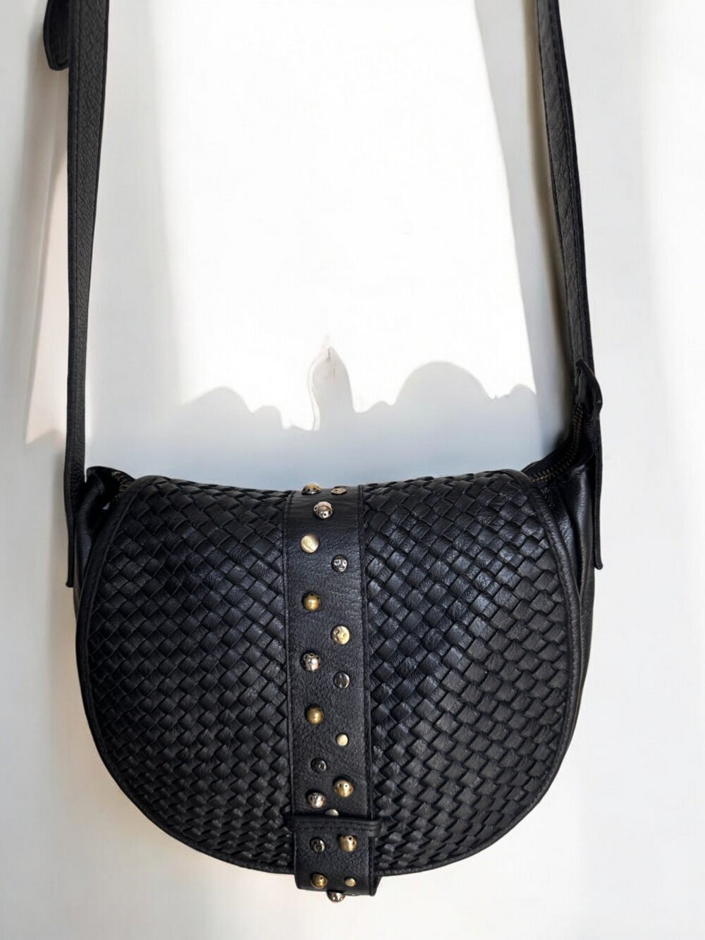 Maymith Noir Woven Saddle Bag – Edgy Elegance in Every Step