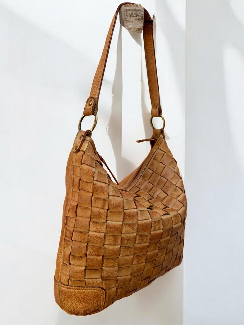 Maymith Woven Luxe Hobo – Artistry Meets Everyday Elegance - Image 4