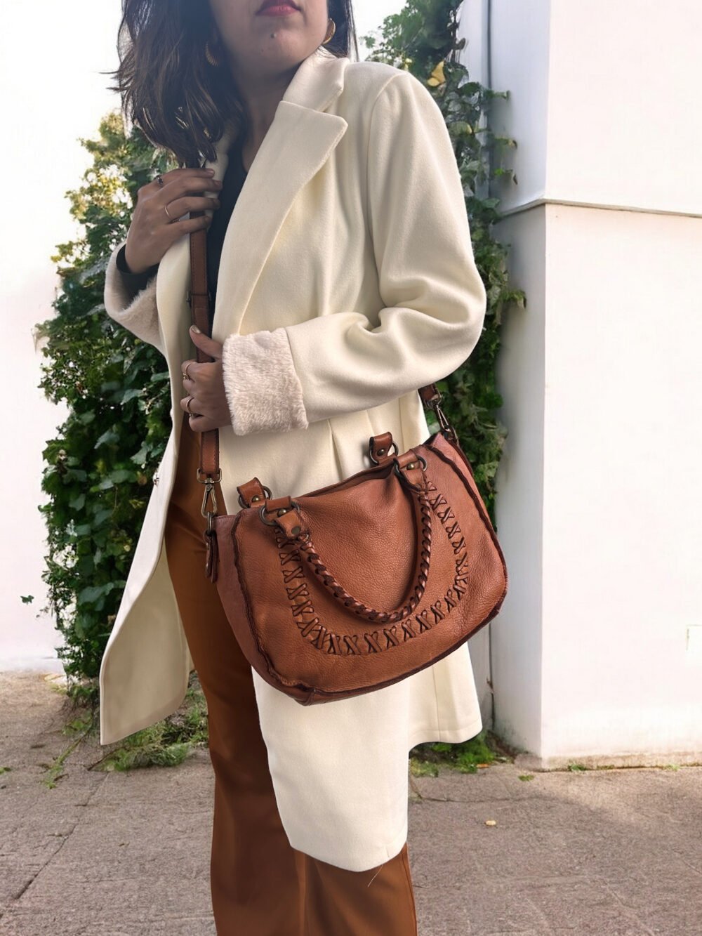 Maymith Rustic Charm Tote – Effortlessly Chic, Undeniably Bold - Image 4