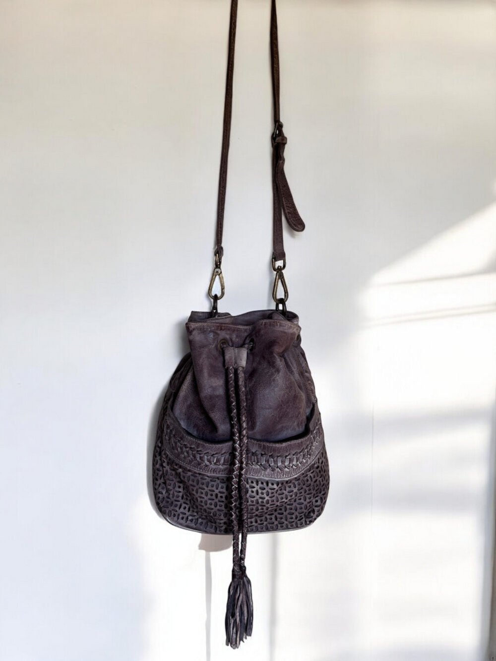 Maymith Vintage Leather Bucket Bag – Boho Chic, Timeless Spirit - Image 6