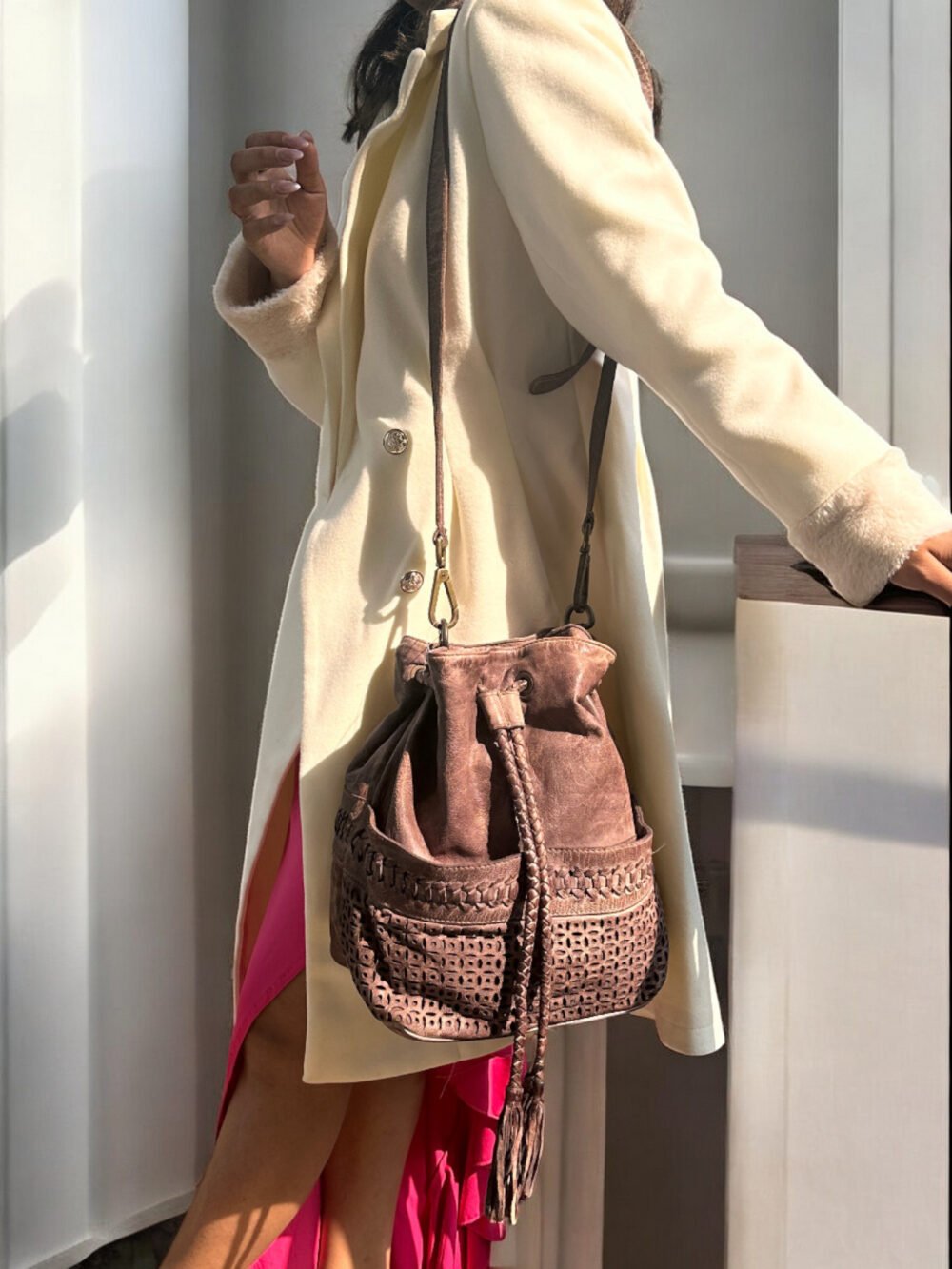 Maymith Vintage Leather Bucket Bag – Boho Chic, Timeless Spirit - Image 4