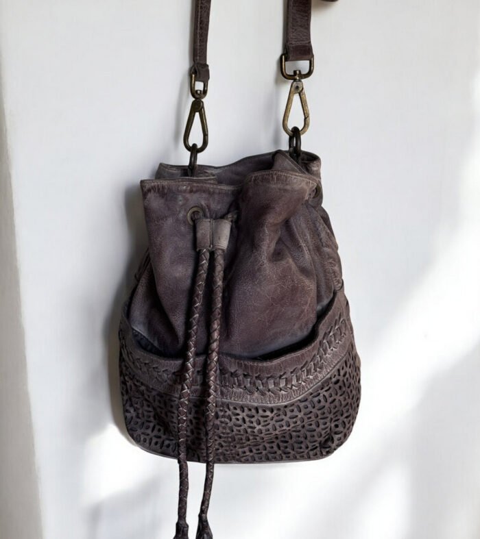 Maymith Vintage Leather Bucket Bag – Boho Chic, Timeless Spirit