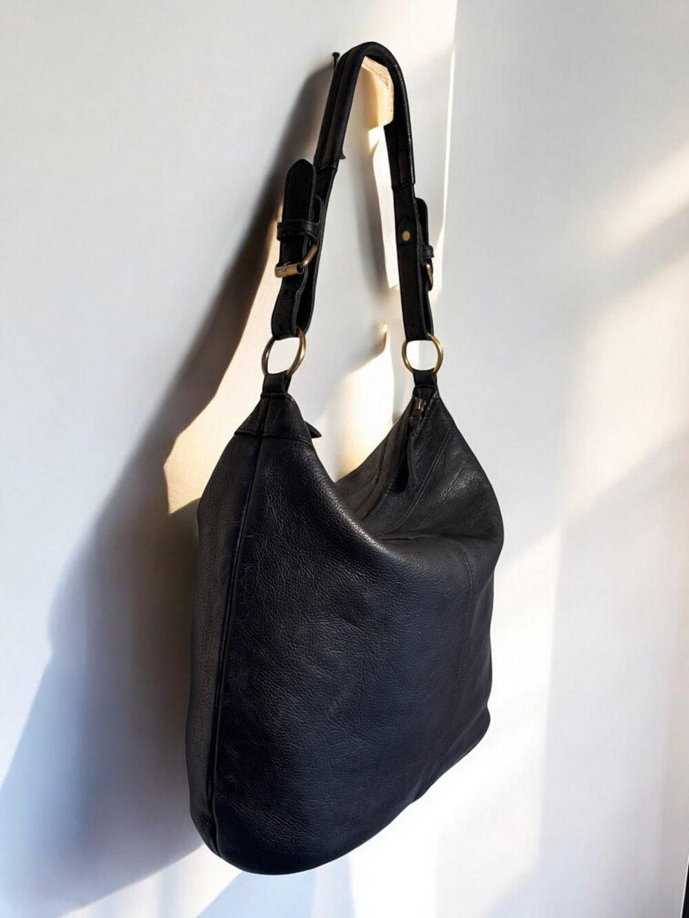 Maymith Classic Black Leather Hobo Bag – Timeless Elegance, Everyday Ease - Image 6