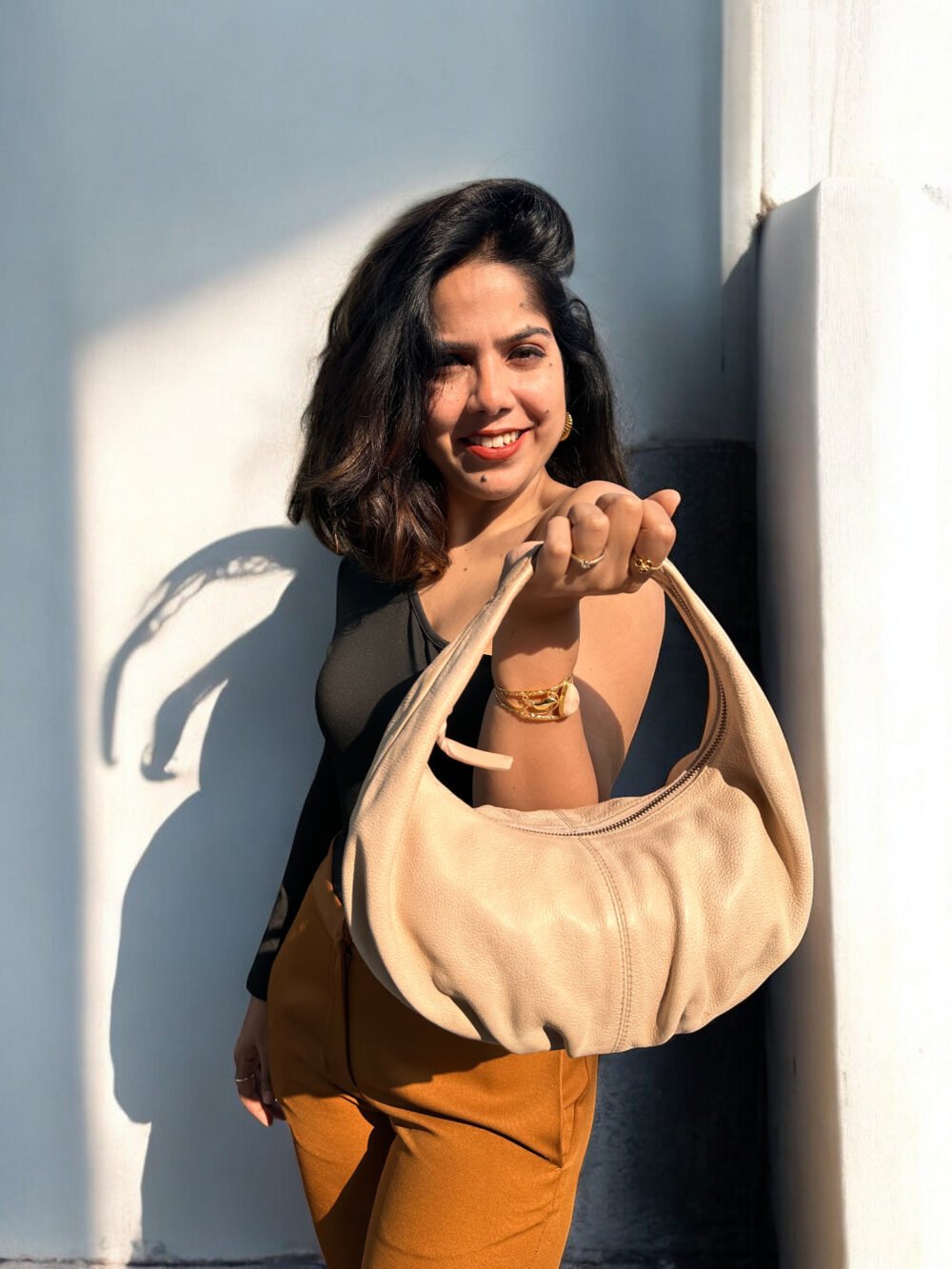 Maymith Luxe Crescent Hobo – Effortless Elegance in Every Carry - Image 6