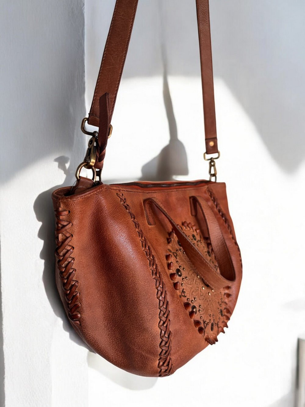 Maymith Boho Chic Tote – Artistry in Every Detail - Image 3
