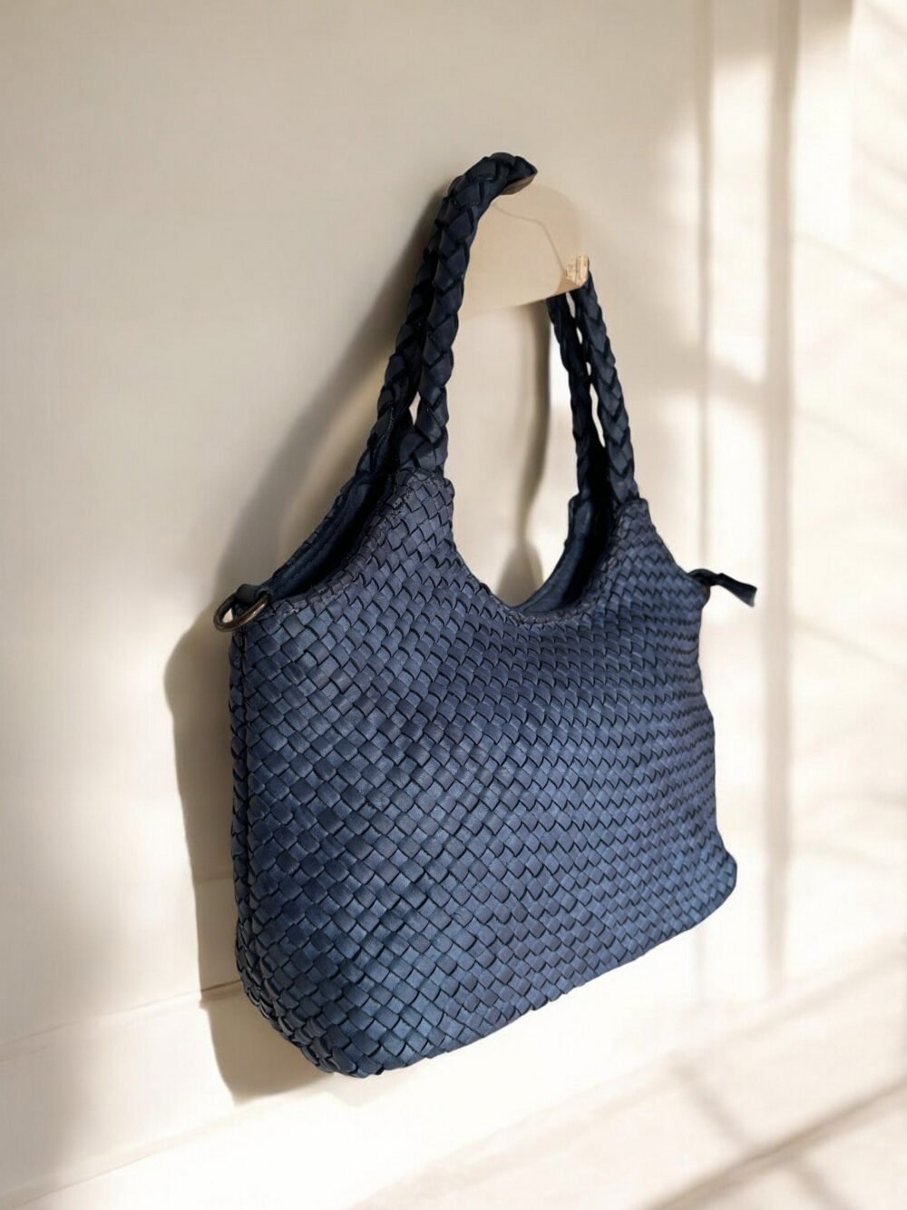 Maymith Woven Elegance Tote – Timeless Craftsmanship, Modern Luxury - Image 4