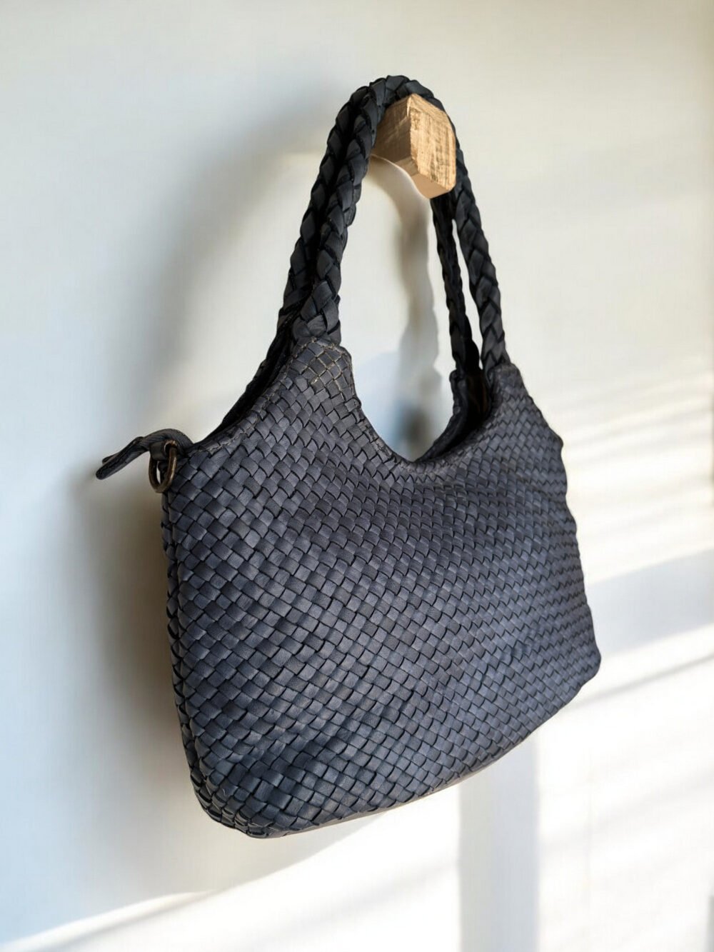 Maymith Woven Elegance Tote – Timeless Craftsmanship, Modern Luxury - Image 2
