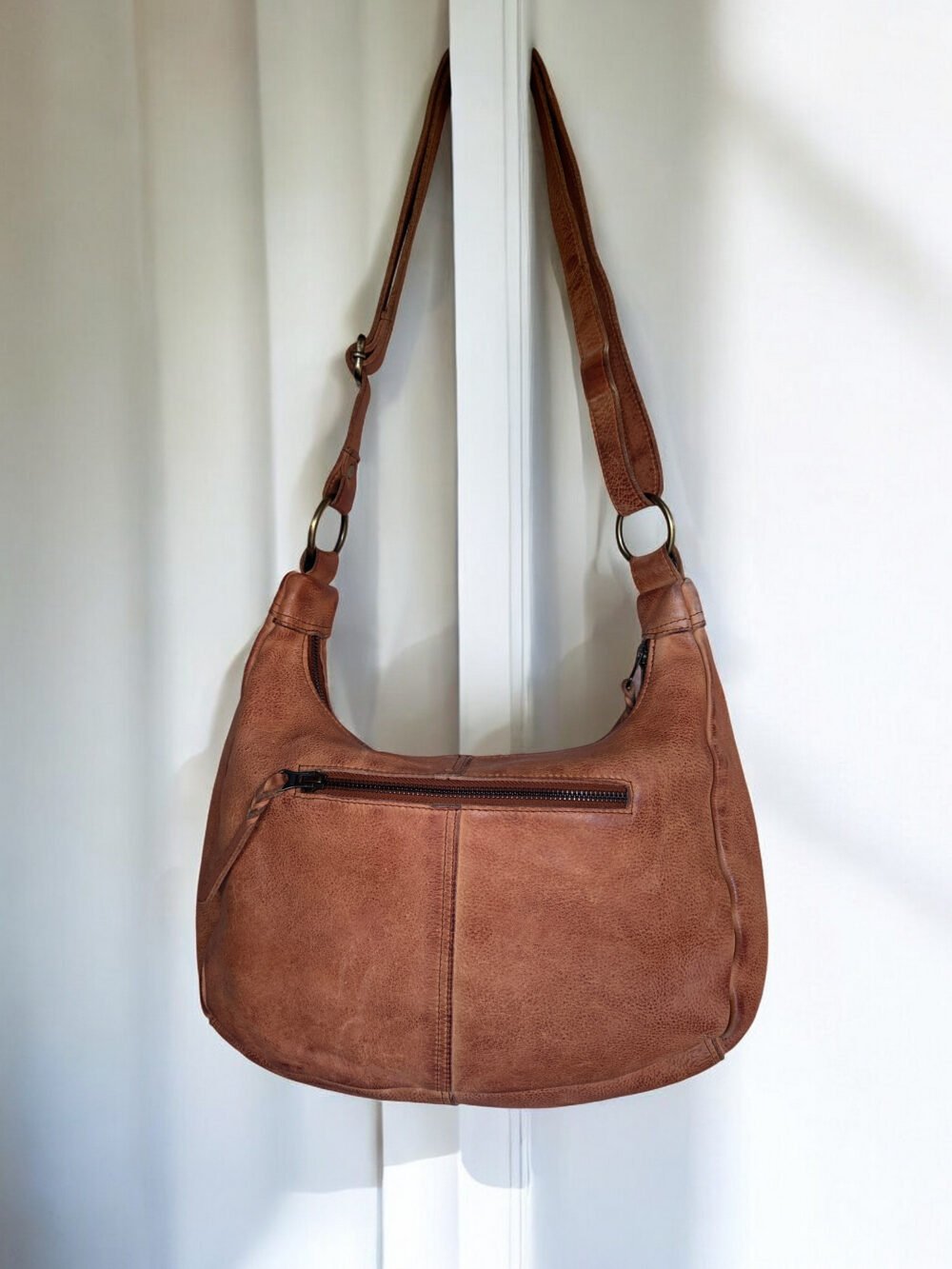 Timeless Handwoven Leather Shoulder Bag – Vintage Charm, Everyday Ease - Image 5