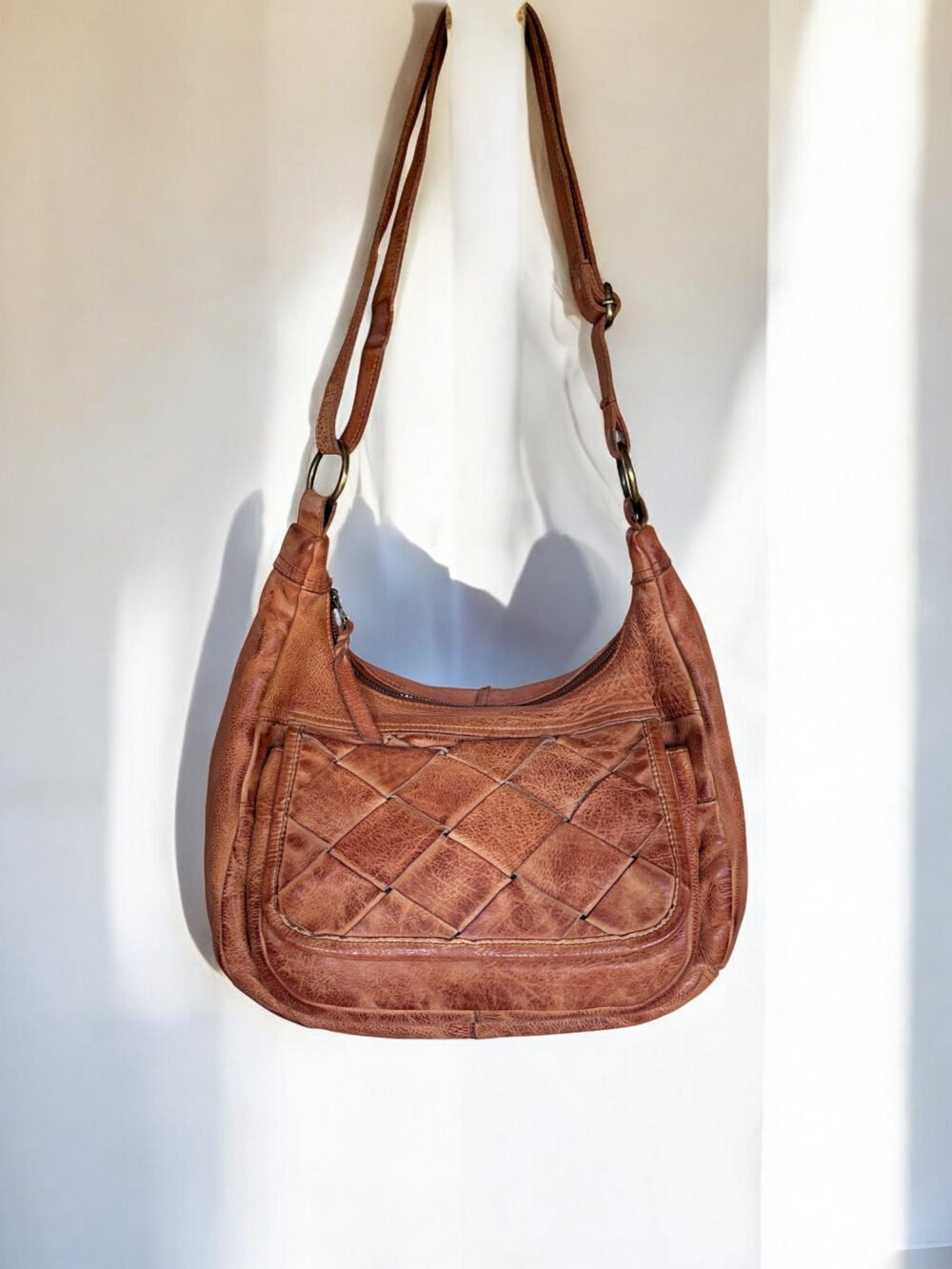 Timeless Handwoven Leather Shoulder Bag – Vintage Charm, Everyday Ease